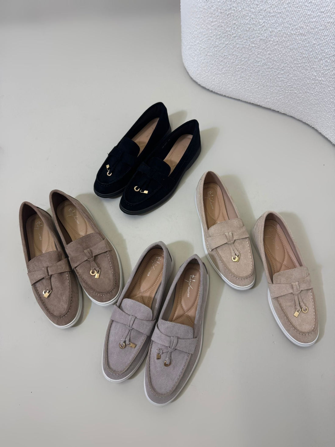 Hoe Combineer Je Loafers? Stijltips voor Elke Gelegenheid!