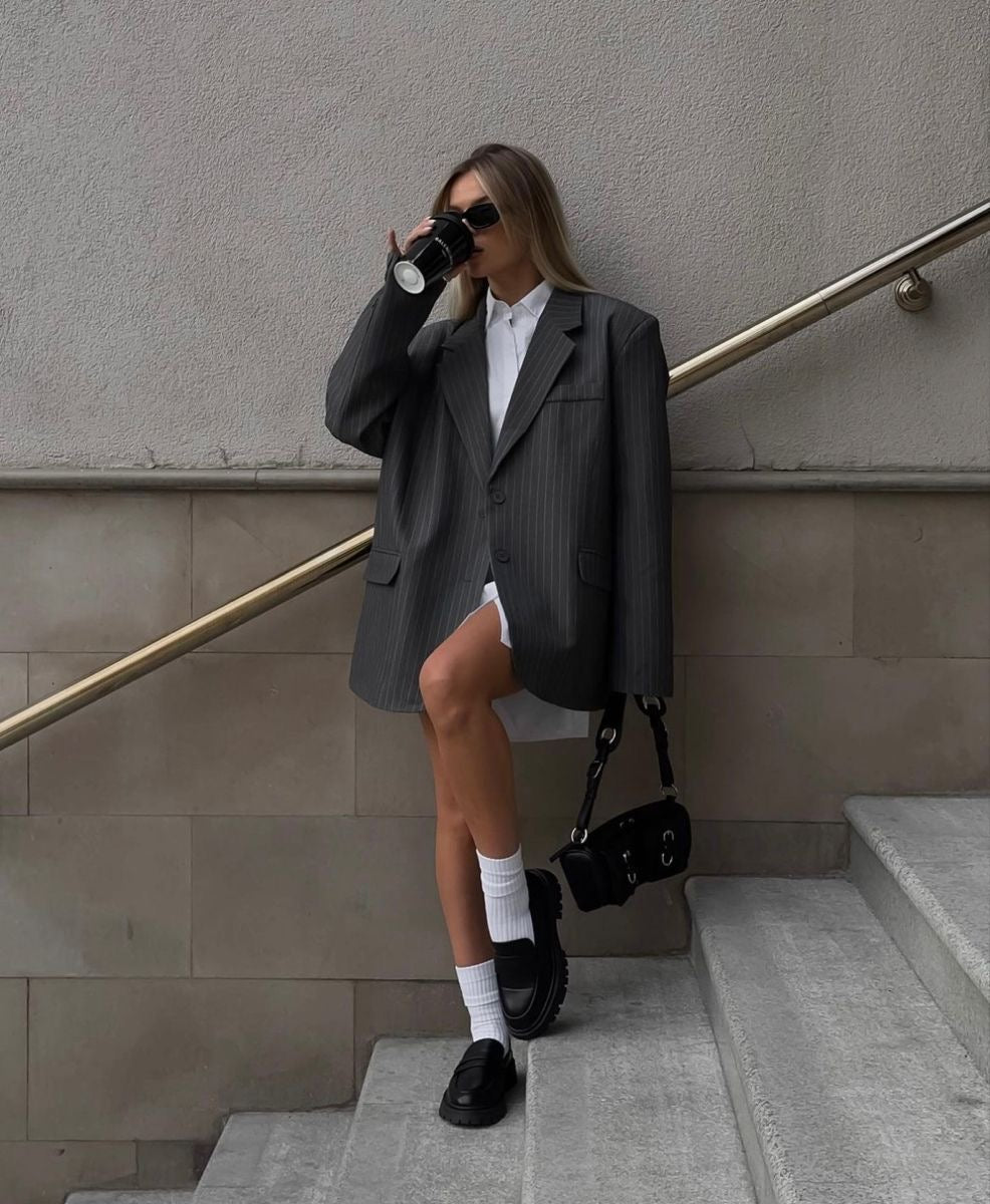 Zo Combineer Je een Oversized Blazer: Stijlvolle Outfit Tips