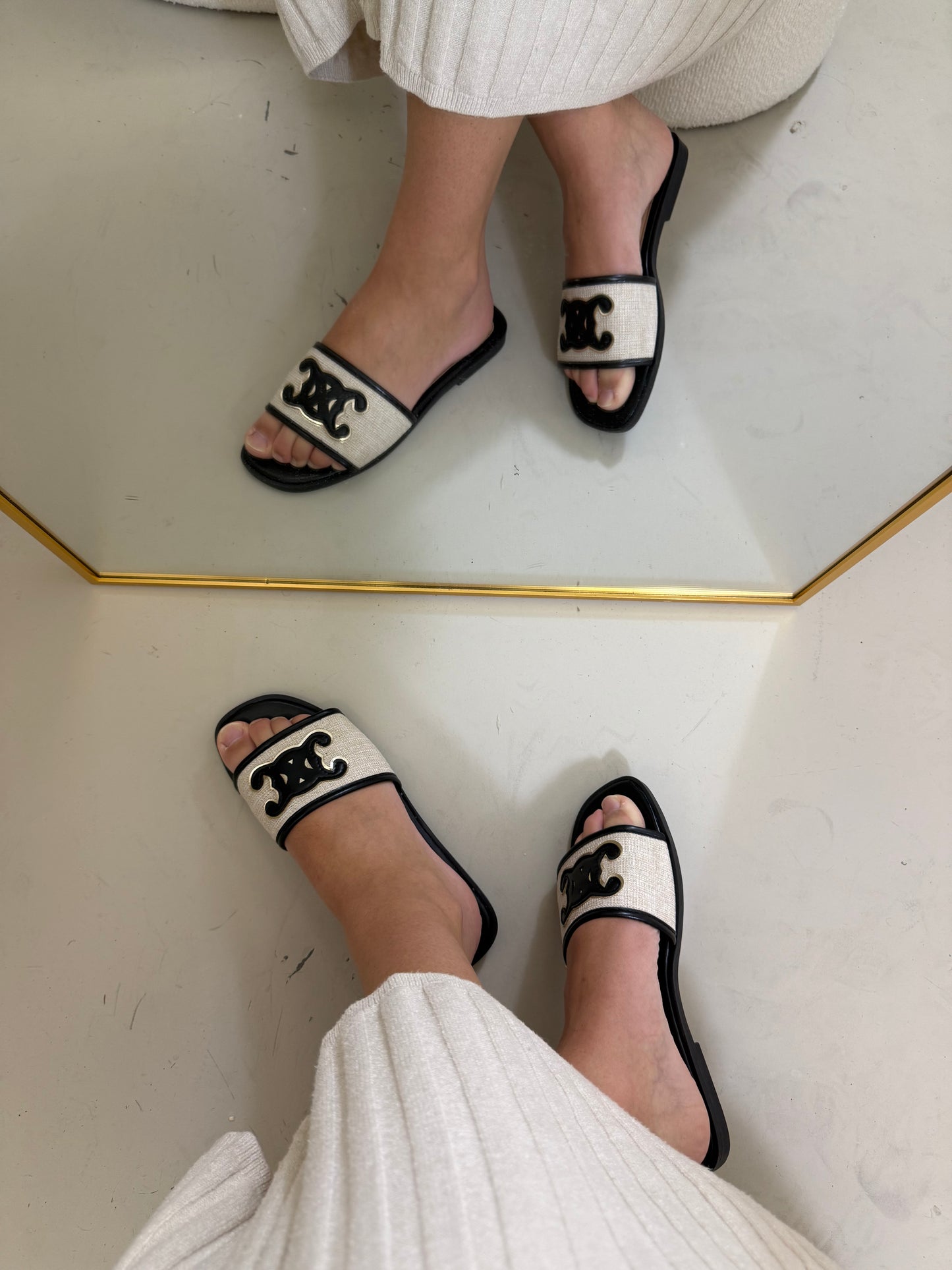 Mina slippers zwart