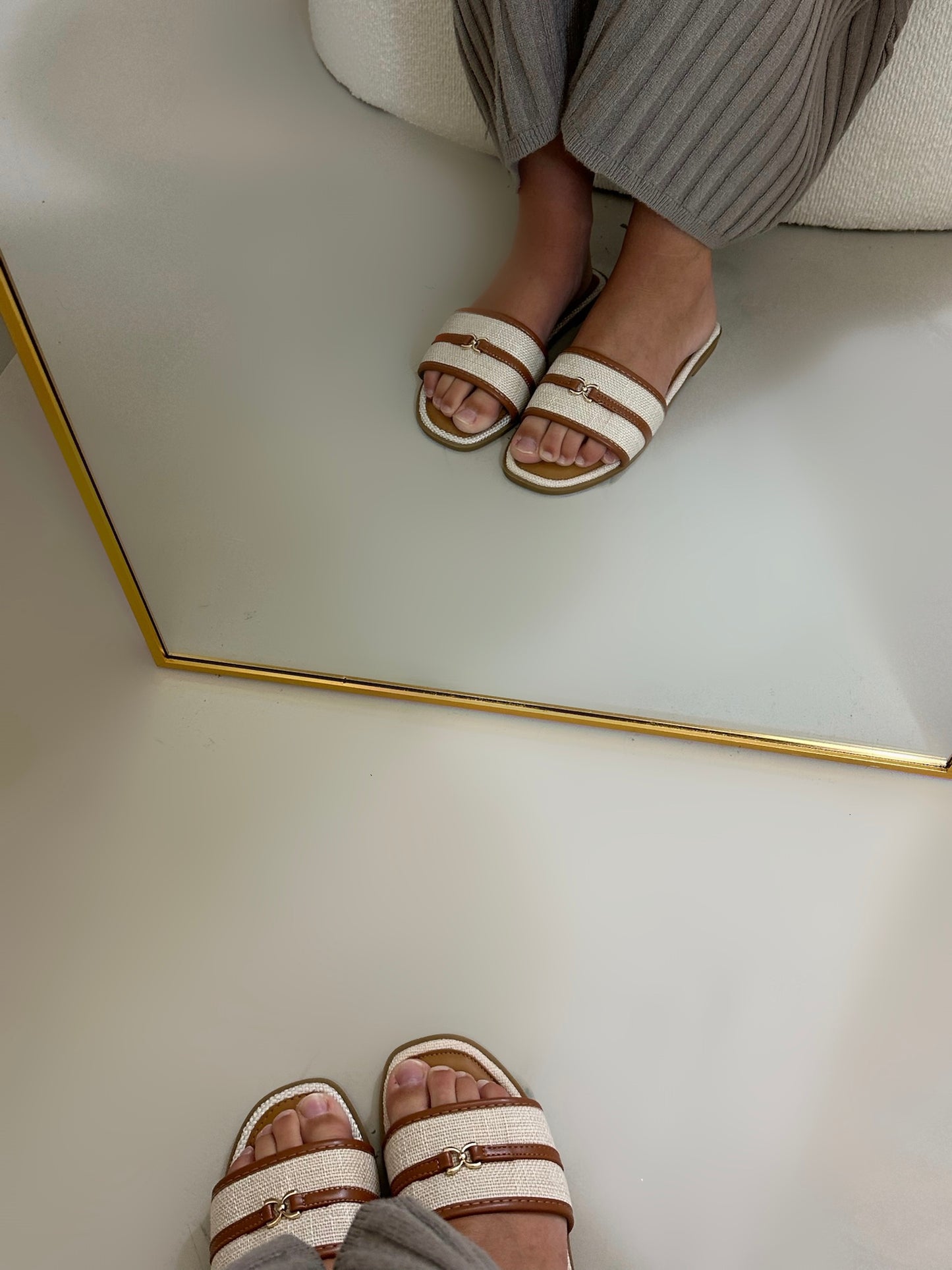 Alexis slipper camel