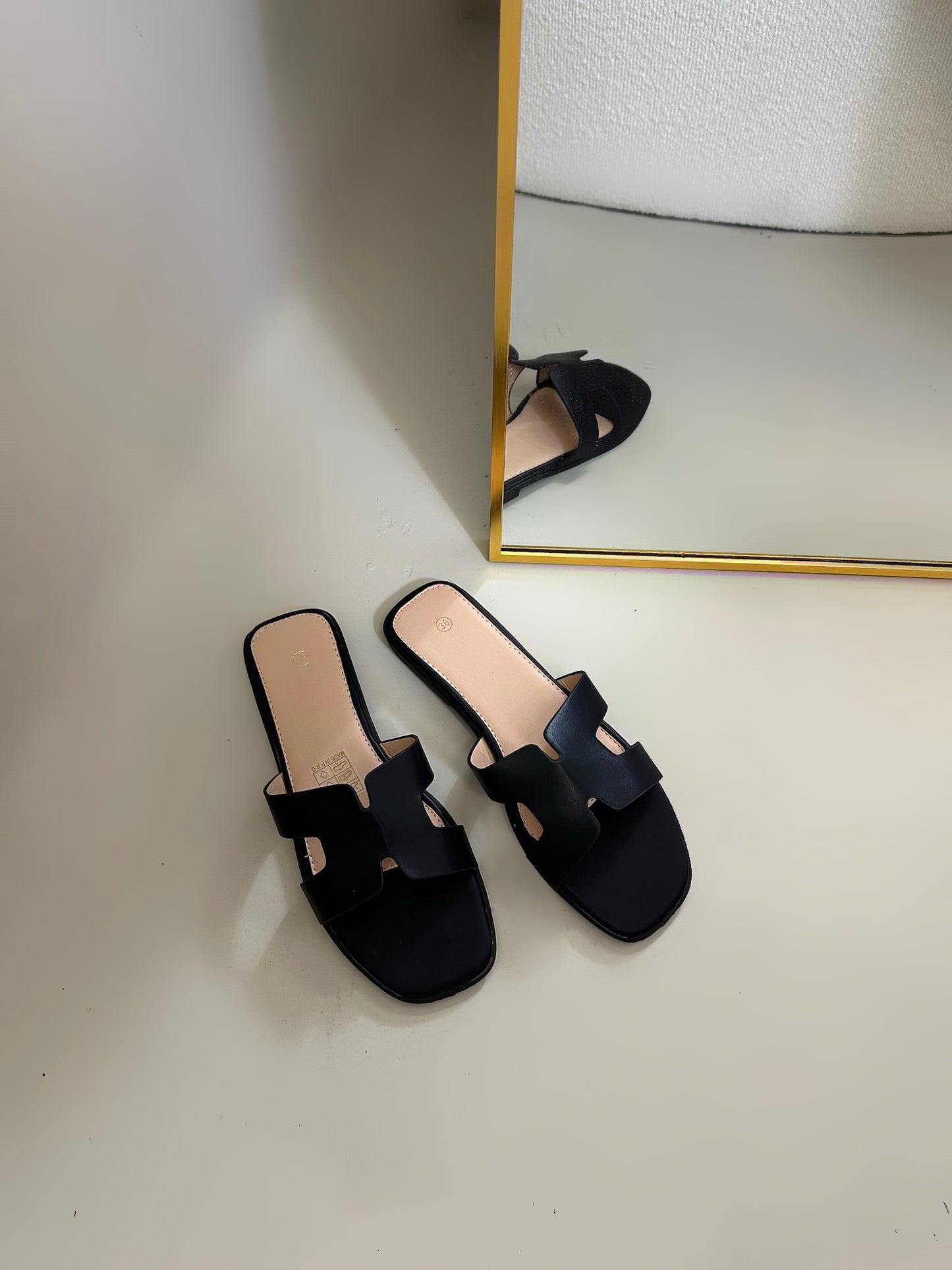 Fleur slipper zwart