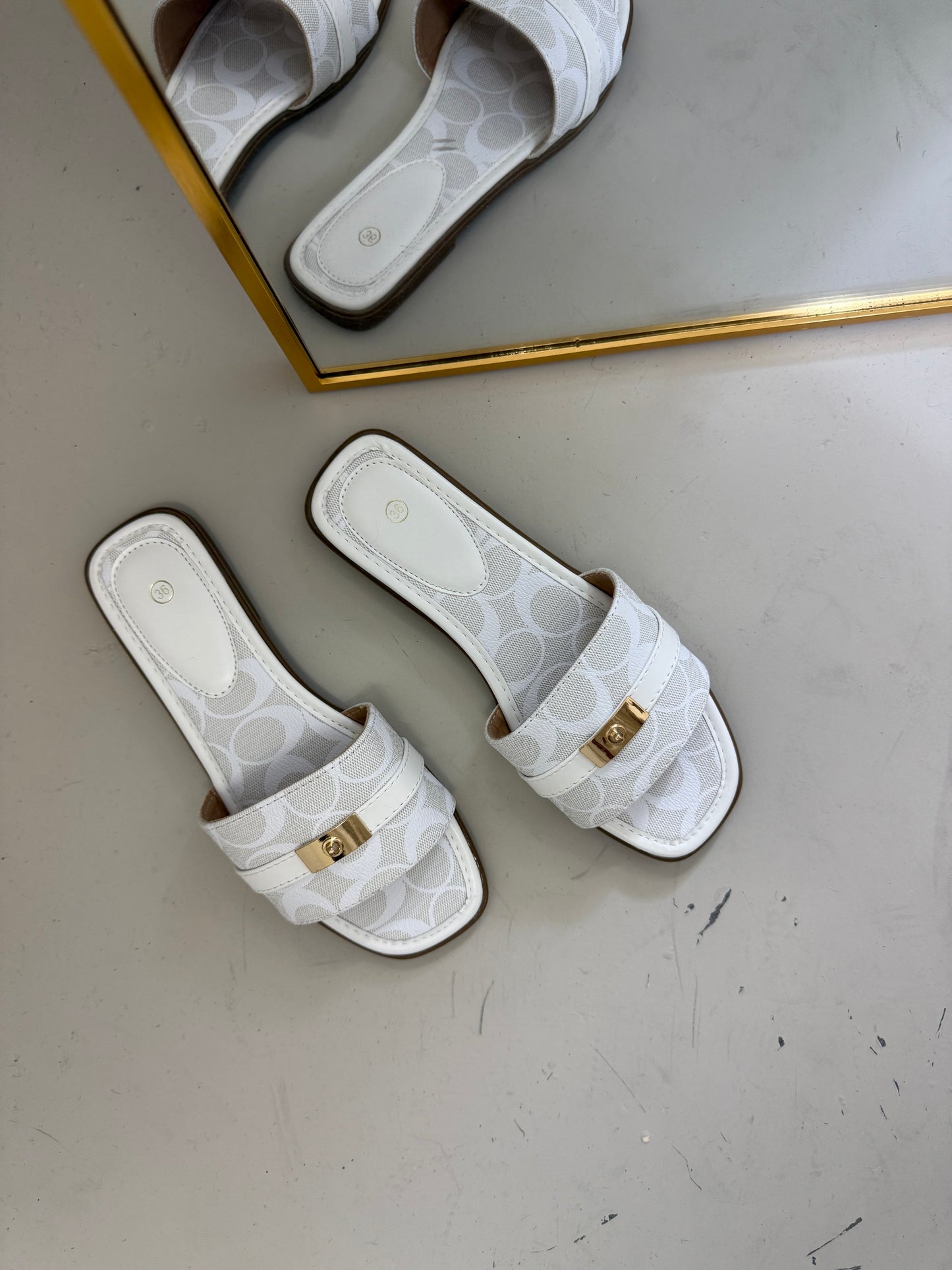 Nada slipper wit