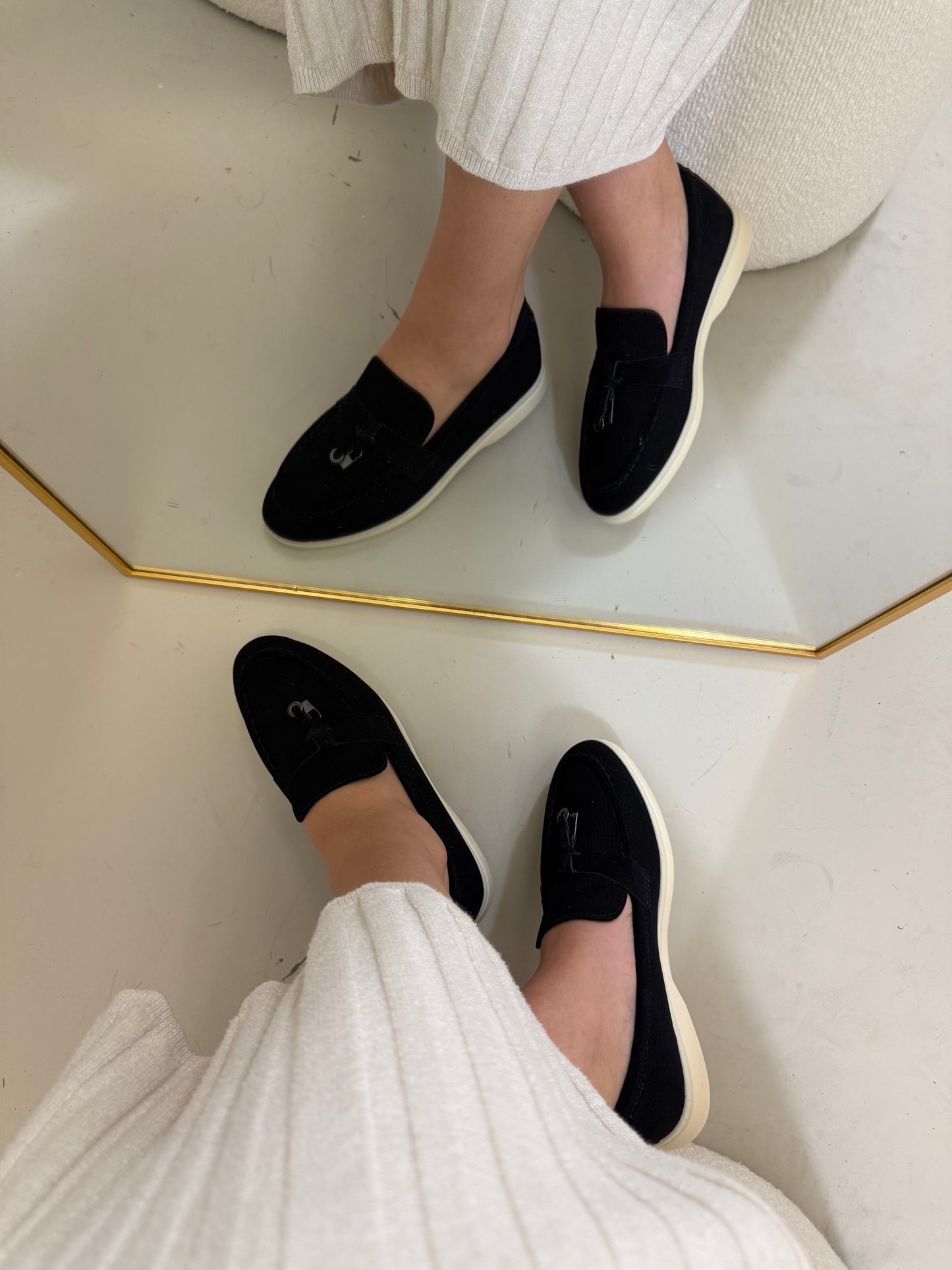 Lola loafer zwart met witte zool