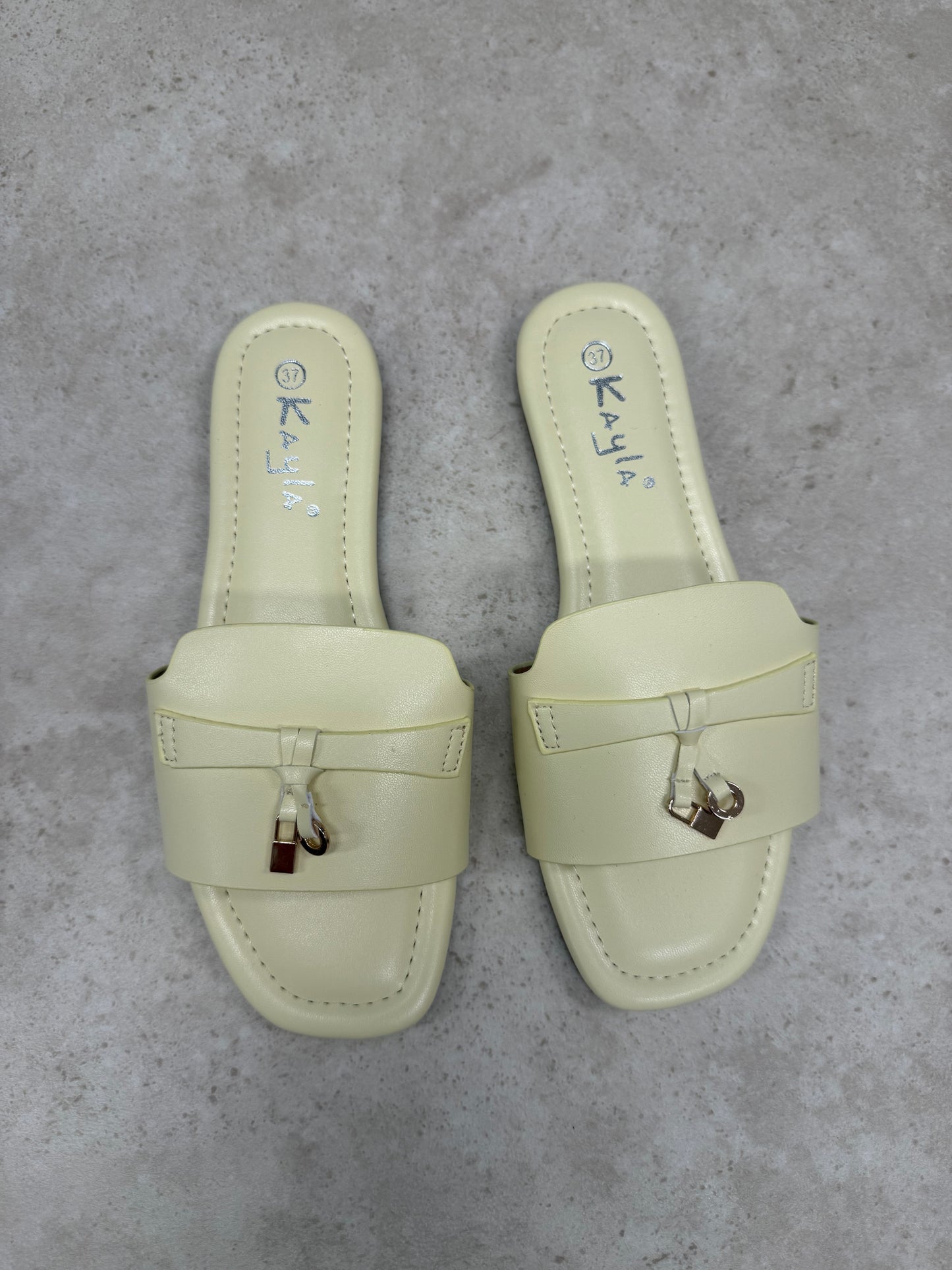 Lori slipper butter yellow