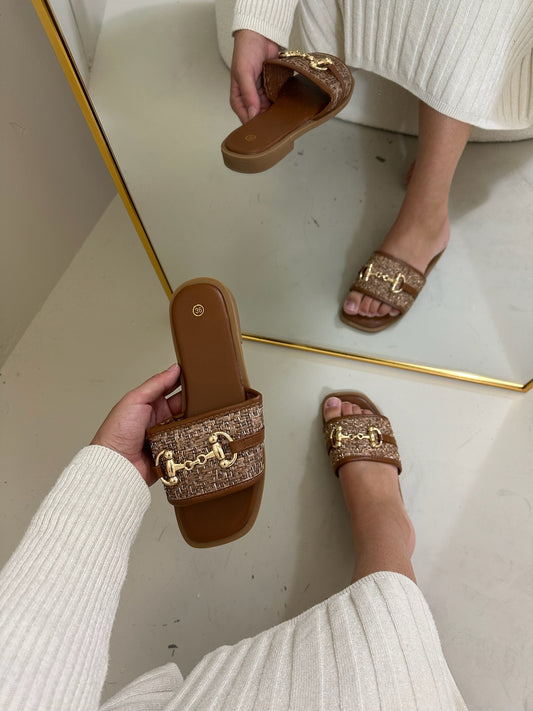 Mila slipper bruin