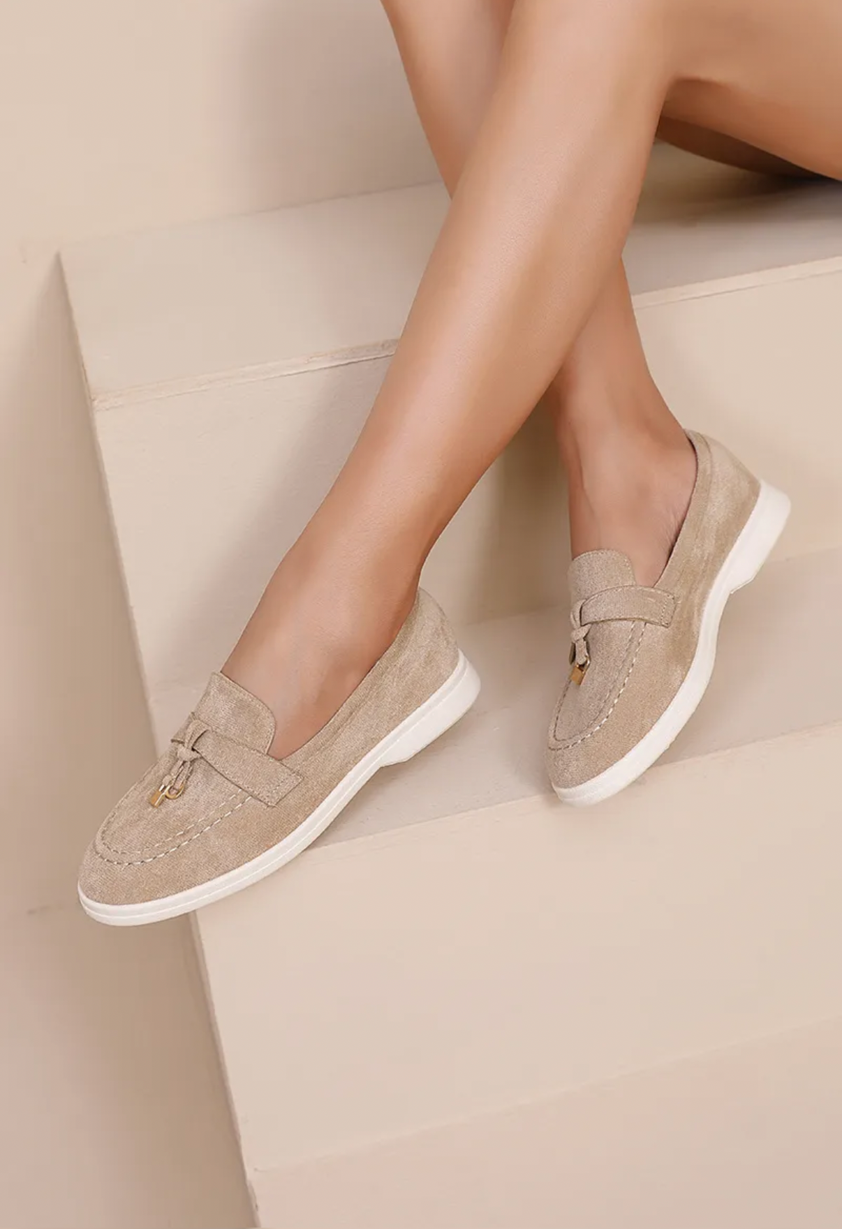 Lola loafer licht taupe